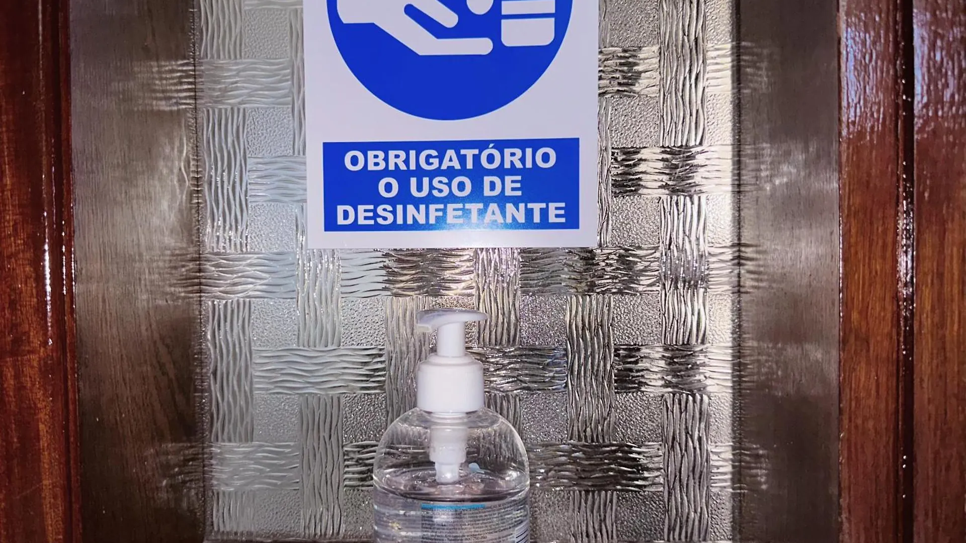Cozy Room Near Metro & Airport Lisboa 0*,